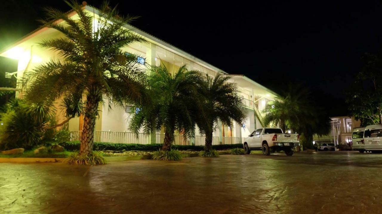 Wangka Resort Sangkhla Buri Buitenkant foto